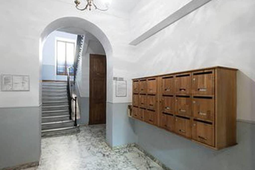 Barla 3 - A Spacious One Bedroom Apartment Near Place Garibaldi ニース エクステリア 写真
